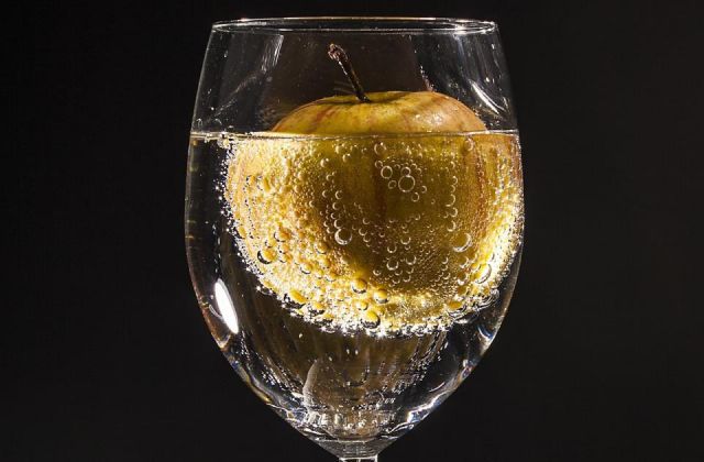 REFRESCO DE MANZANA SIN GAS